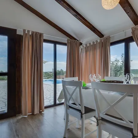 Villa Mali Raj Sveti Petar (Zadar)