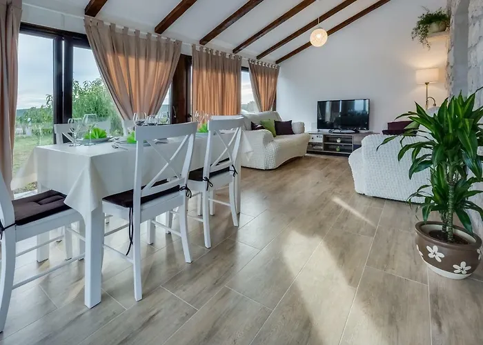 Villa Mali Raj Sveti Petar (Zadar)